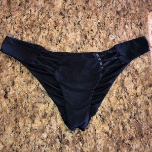 Beach Bunny Swimwear Bottoms Sz Small